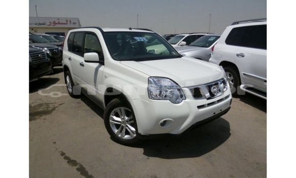 Buy Import Nissan Evalia White Truck in Import - Dubai in Bumthang