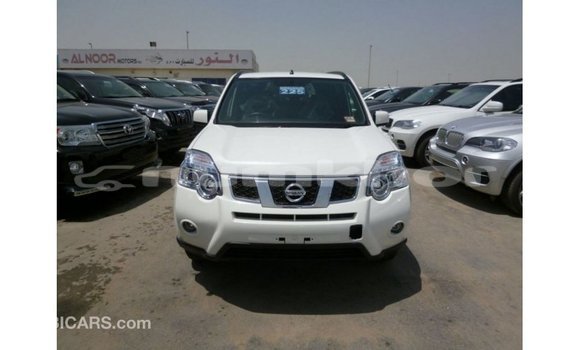 Buy Import Nissan Evalia White Truck in Import - Dubai in Bumthang Buy Import Nissan Evalia White Truck in Import - Dubai in Bumthang