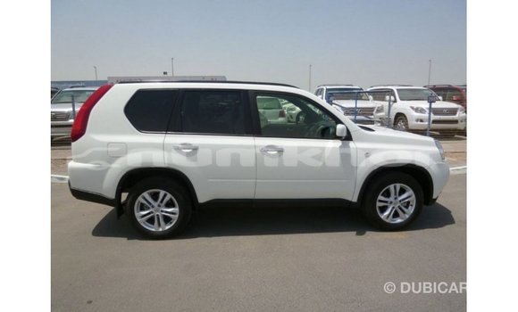 Buy Import Nissan Evalia White Truck in Import - Dubai in Bumthang Buy Import Nissan Evalia White Truck in Import - Dubai in Bumthang