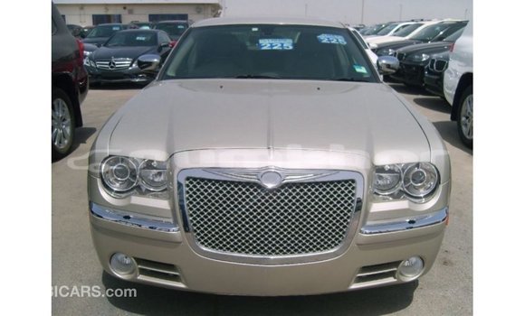 Buy Import Chrysler 300 Beige Car in Import - Dubai in Bumthang Buy Import Chrysler 300 Beige Car in Import - Dubai in Bumthang