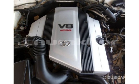 Buy Import Toyota Land Cruiser White Car in Import - Dubai in Bumthang Buy Import Toyota Land Cruiser White Car in Import - Dubai in Bumthang