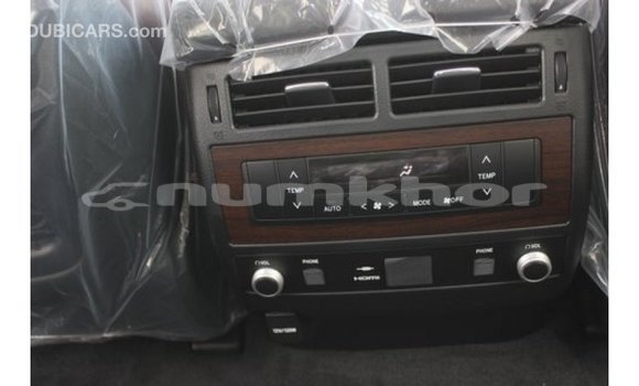 Buy Import Toyota Land Cruiser White Car in Import - Dubai in Bumthang Buy Import Toyota Land Cruiser White Car in Import - Dubai in Bumthang