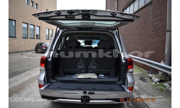 Buy Import Toyota Land Cruiser Other Car in Import - Dubai in Bumthang Buy Import Toyota Land Cruiser Other Car in Import - Dubai in Bumthang