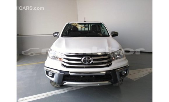 Buy Import Toyota Hilux White Car in Import - Dubai in Bumthang Buy Import Toyota Hilux White Car in Import - Dubai in Bumthang