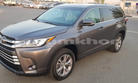 Buy Import Toyota Highlander Other Car in Import - Dubai in Bumthang Buy Import Toyota Highlander Other Car in Import - Dubai in Bumthang