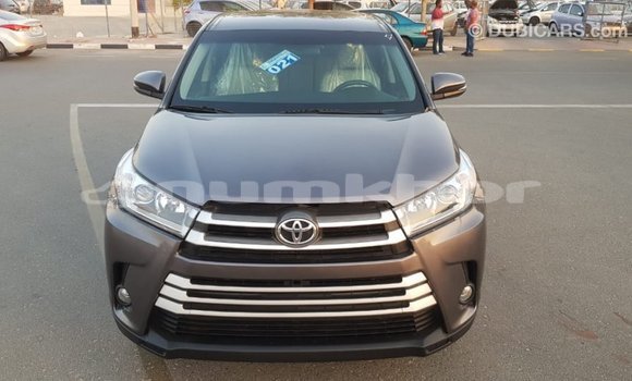 Buy Import Toyota Highlander Other Car in Import - Dubai in Bumthang Buy Import Toyota Highlander Other Car in Import - Dubai in Bumthang
