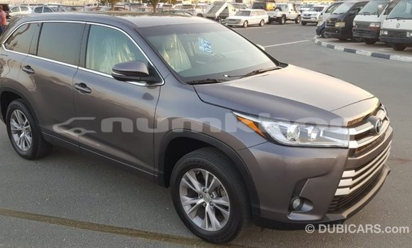 Buy Import Toyota Highlander Other Car in Import - Dubai in Bumthang Buy Import Toyota Highlander Other Car in Import - Dubai in Bumthang