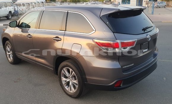 Buy Import Toyota Highlander Other Car in Import - Dubai in Bumthang Buy Import Toyota Highlander Other Car in Import - Dubai in Bumthang