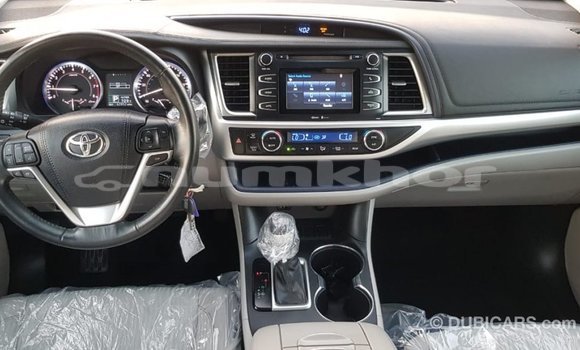 Buy Import Toyota Highlander Other Car in Import - Dubai in Bumthang Buy Import Toyota Highlander Other Car in Import - Dubai in Bumthang