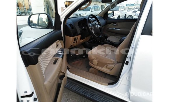 Buy Import Toyota Fortuner White Car in Import - Dubai in Bumthang Buy Import Toyota Fortuner White Car in Import - Dubai in Bumthang