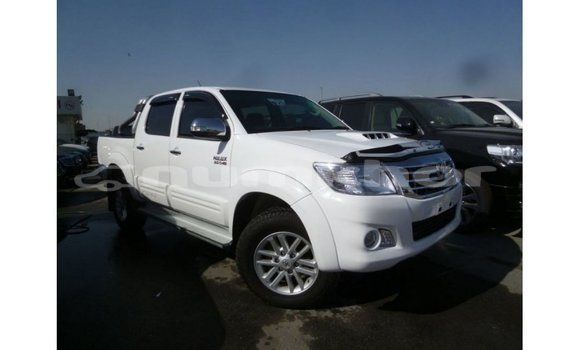 Buy Import Toyota Hilux White Car in Import - Dubai in Bumthang Buy Import Toyota Hilux White Car in Import - Dubai in Bumthang