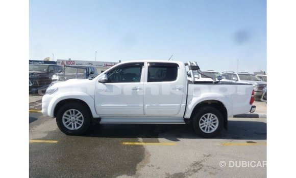 Buy Import Toyota Hilux White Car in Import - Dubai in Bumthang Buy Import Toyota Hilux White Car in Import - Dubai in Bumthang