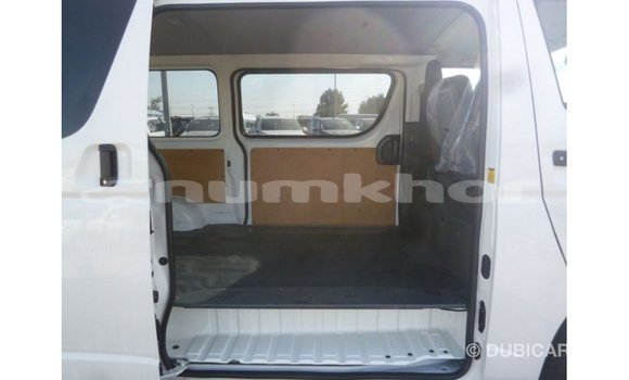 Buy Import Toyota Hiace White Car in Import - Dubai in Bumthang Buy Import Toyota Hiace White Car in Import - Dubai in Bumthang