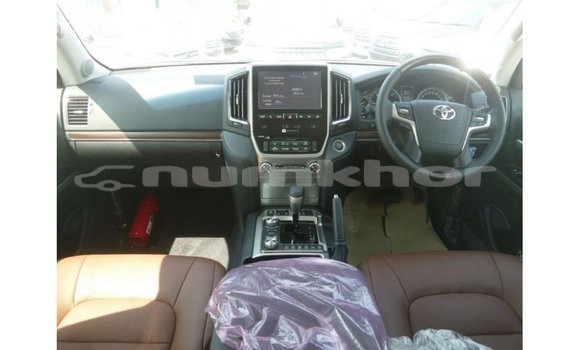 Buy Import Toyota Land Cruiser Blue Car in Import - Dubai in Bumthang Buy Import Toyota Land Cruiser Blue Car in Import - Dubai in Bumthang