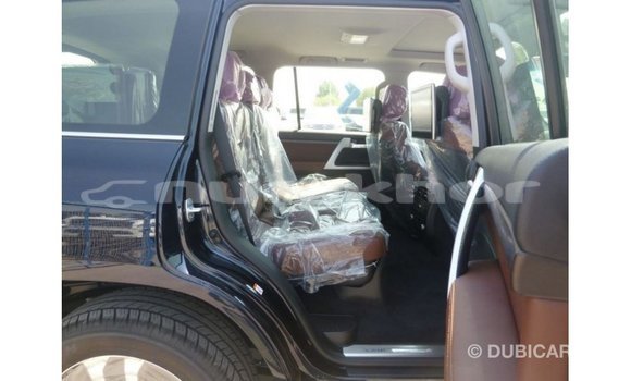 Buy Import Toyota Land Cruiser Blue Car in Import - Dubai in Bumthang Buy Import Toyota Land Cruiser Blue Car in Import - Dubai in Bumthang