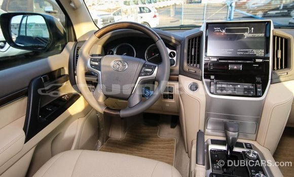 Buy Import Toyota Land Cruiser Black Car in Import - Dubai in Bumthang Buy Import Toyota Land Cruiser Black Car in Import - Dubai in Bumthang