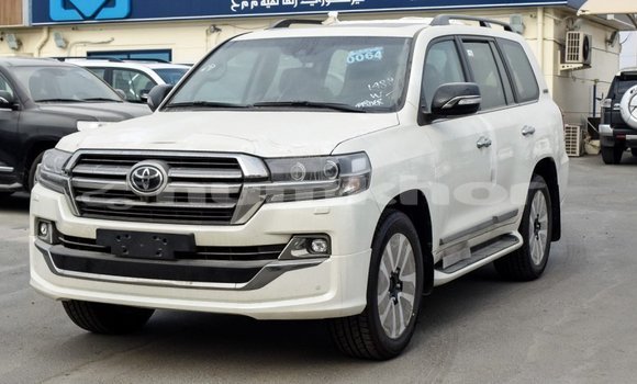 Buy Import Toyota Land Cruiser Black Car in Import - Dubai in Bumthang Buy Import Toyota Land Cruiser Black Car in Import - Dubai in Bumthang