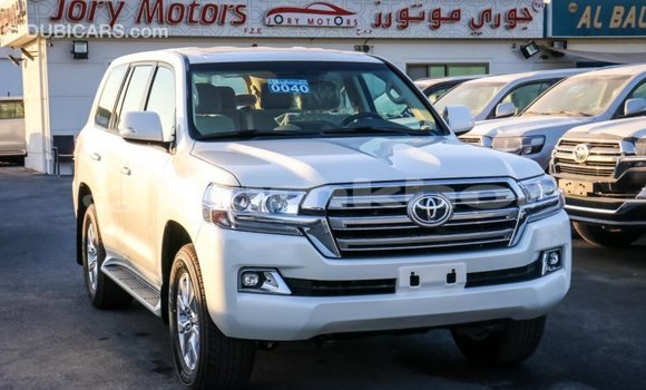 Buy Import Toyota Land Cruiser White Car in Import - Dubai in Bumthang Buy Import Toyota Land Cruiser White Car in Import - Dubai in Bumthang
