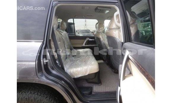 Buy Import Toyota Land Cruiser Other Car in Import - Dubai in Bumthang Buy Import Toyota Land Cruiser Other Car in Import - Dubai in Bumthang