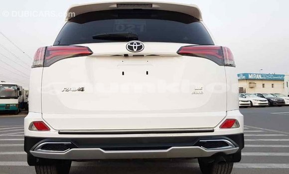 Buy Import Toyota RAV4 White Car in Import - Dubai in Bumthang Buy Import Toyota RAV4 White Car in Import - Dubai in Bumthang