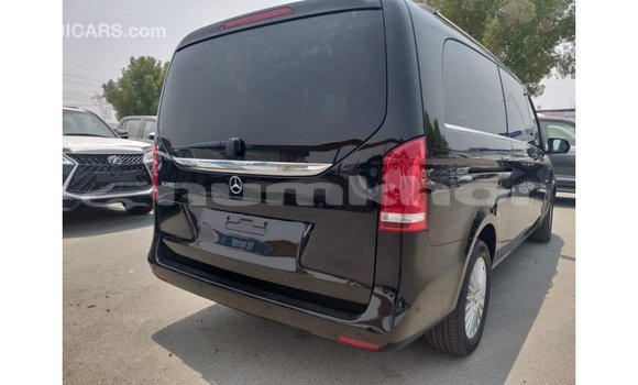 Buy Import Mercedes-Benz 250 Black Car in Import - Dubai in Bumthang Buy Import Mercedes-Benz 250 Black Car in Import - Dubai in Bumthang