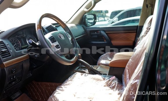 Buy Import Toyota Land Cruiser Black Car in Import - Dubai in Bumthang Buy Import Toyota Land Cruiser Black Car in Import - Dubai in Bumthang