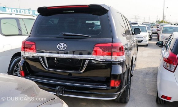Buy Import Toyota Land Cruiser Black Car in Import - Dubai in Bumthang Buy Import Toyota Land Cruiser Black Car in Import - Dubai in Bumthang