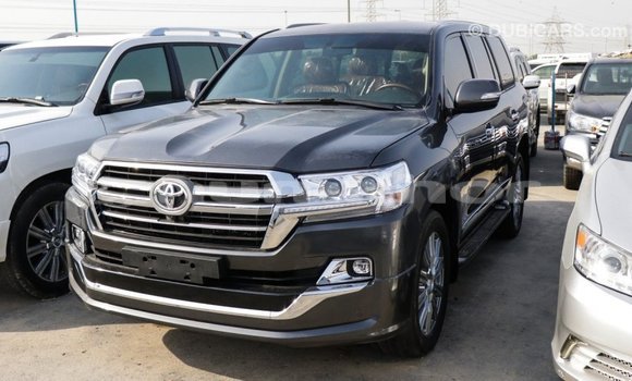 Buy Import Toyota Land Cruiser Black Car in Import - Dubai in Bumthang Buy Import Toyota Land Cruiser Black Car in Import - Dubai in Bumthang