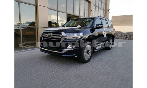 Buy Import Toyota Land Cruiser Black Car in Import - Dubai in Bumthang Buy Import Toyota Land Cruiser Black Car in Import - Dubai in Bumthang