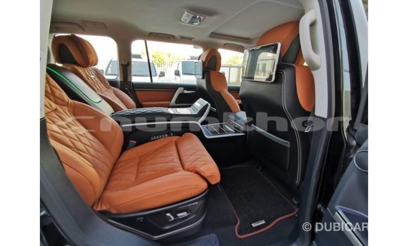 Buy Import Toyota Land Cruiser Black Car in Import - Dubai in Bumthang Buy Import Toyota Land Cruiser Black Car in Import - Dubai in Bumthang