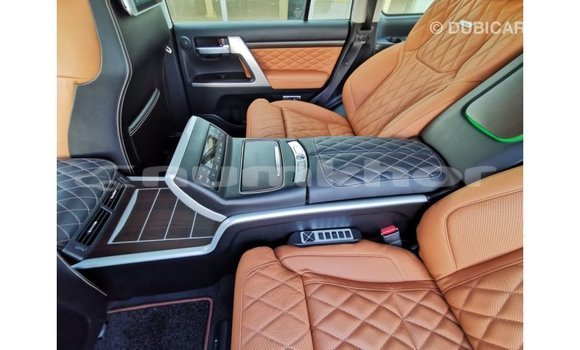 Buy Import Toyota Land Cruiser Black Car in Import - Dubai in Bumthang Buy Import Toyota Land Cruiser Black Car in Import - Dubai in Bumthang