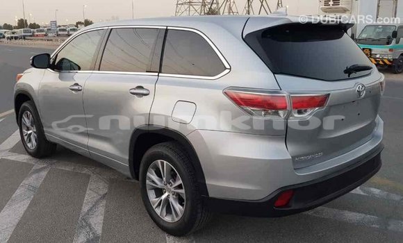 Buy Import Toyota Highlander Other Car in Import - Dubai in Bumthang Buy Import Toyota Highlander Other Car in Import - Dubai in Bumthang