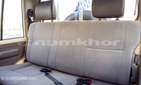 Buy Import Toyota Land Cruiser White Car in Import - Dubai in Bumthang Buy Import Toyota Land Cruiser White Car in Import - Dubai in Bumthang