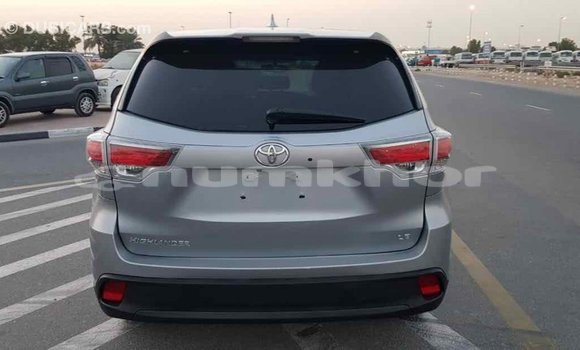 Buy Import Toyota Highlander Other Car in Import - Dubai in Bumthang Buy Import Toyota Highlander Other Car in Import - Dubai in Bumthang