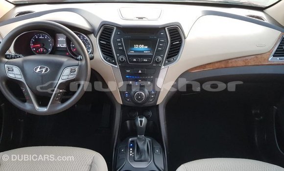 Buy Import Hyundai Santa Fe Other Car in Import - Dubai in Bumthang Buy Import Hyundai Santa Fe Other Car in Import - Dubai in Bumthang