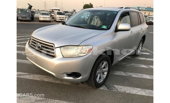Buy Import Toyota Highlander Other Car in Import - Dubai in Bumthang Buy Import Toyota Highlander Other Car in Import - Dubai in Bumthang