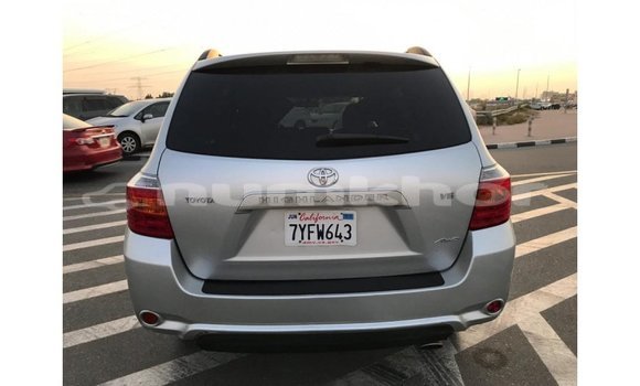 Buy Import Toyota Highlander Other Car in Import - Dubai in Bumthang Buy Import Toyota Highlander Other Car in Import - Dubai in Bumthang