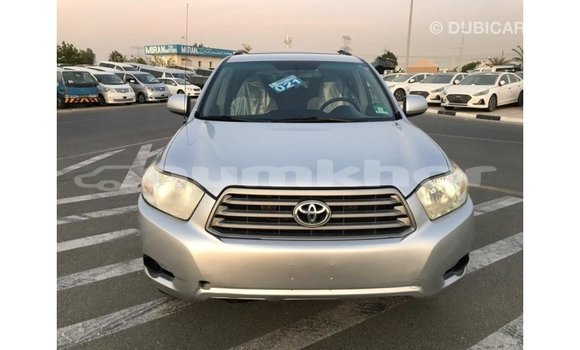 Buy Import Toyota Highlander Other Car in Import - Dubai in Bumthang Buy Import Toyota Highlander Other Car in Import - Dubai in Bumthang
