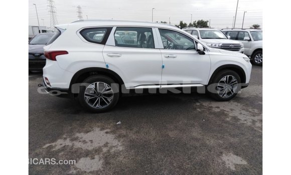 Buy Import Hyundai Santa Fe White Car in Import - Dubai in Bumthang Buy Import Hyundai Santa Fe White Car in Import - Dubai in Bumthang