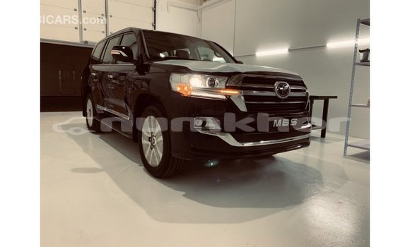 Buy Import Toyota Land Cruiser Black Car in Import - Dubai in Bumthang Buy Import Toyota Land Cruiser Black Car in Import - Dubai in Bumthang