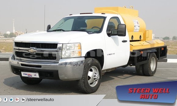 Buy Import Chevrolet Silverado White Car in Import - Dubai in Bumthang