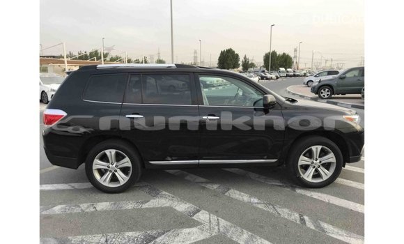 Buy Import Toyota Highlander Black Car in Import - Dubai in Bumthang Buy Import Toyota Highlander Black Car in Import - Dubai in Bumthang