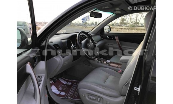 Buy Import Toyota Highlander Black Car in Import - Dubai in Bumthang Buy Import Toyota Highlander Black Car in Import - Dubai in Bumthang