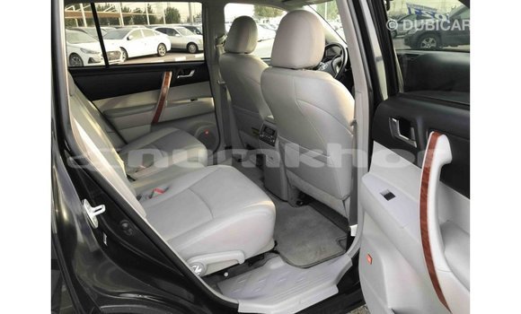 Buy Import Toyota Highlander Black Car in Import - Dubai in Bumthang Buy Import Toyota Highlander Black Car in Import - Dubai in Bumthang