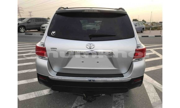 Buy Import Toyota Highlander Other Car in Import - Dubai in Bumthang Buy Import Toyota Highlander Other Car in Import - Dubai in Bumthang