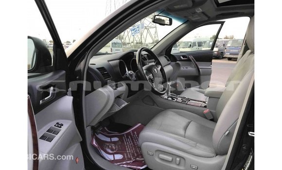 Buy Import Toyota Highlander Black Car in Import - Dubai in Bumthang Buy Import Toyota Highlander Black Car in Import - Dubai in Bumthang