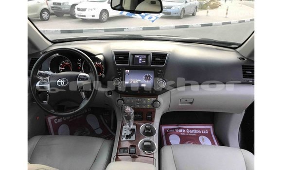 Buy Import Toyota Highlander Black Car in Import - Dubai in Bumthang Buy Import Toyota Highlander Black Car in Import - Dubai in Bumthang