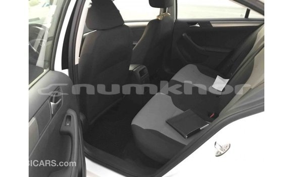 Buy Import Volkswagen Jetta White Car in Import - Dubai in Bumthang Buy Import Volkswagen Jetta White Car in Import - Dubai in Bumthang