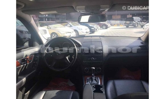Buy Import Mercedes-Benz 190 (W201) Black Car in Import - Dubai in Bumthang Buy Import Mercedes-Benz 190 (W201) Black Car in Import - Dubai in Bumthang