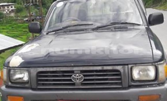 Buy Used Toyota Hilux Black Car in Punakha in Punakha Buy Used Toyota Hilux Black Car in Punakha in Punakha